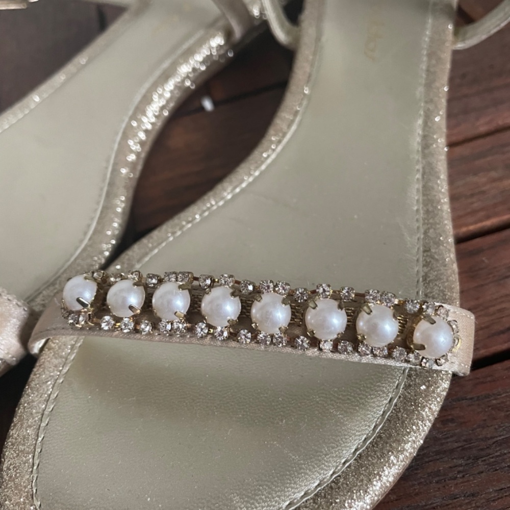 Gold and Pearl Sandals size 37 - Byblos European brand